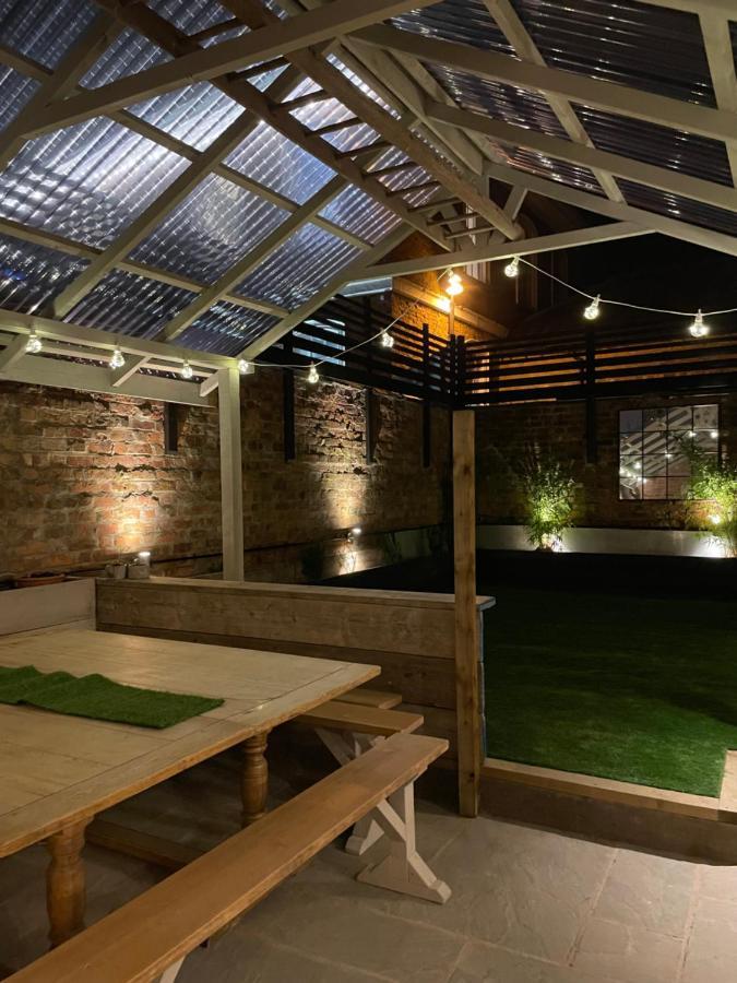 The Walled Garden At Cheshire Boutique Bathhouse Nantwich Exteriör bild