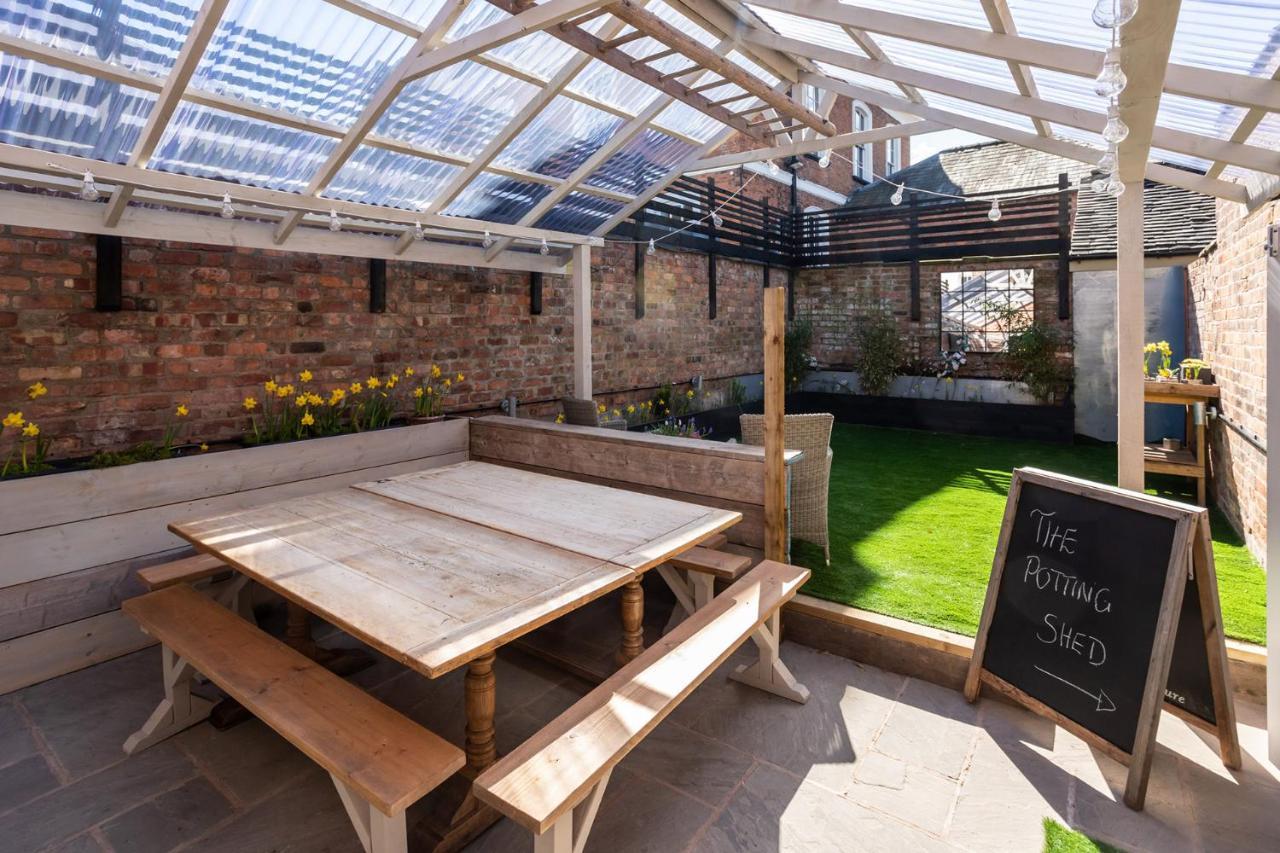 The Walled Garden At Cheshire Boutique Bathhouse Nantwich Exteriör bild