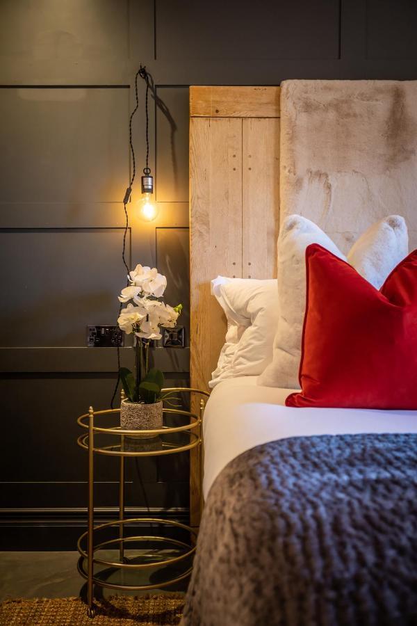 The Walled Garden At Cheshire Boutique Bathhouse Nantwich Exteriör bild