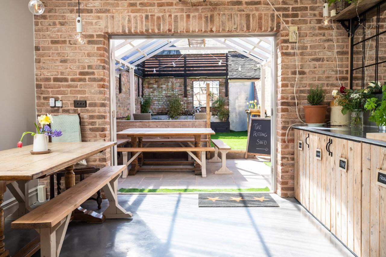 The Walled Garden At Cheshire Boutique Bathhouse Nantwich Exteriör bild